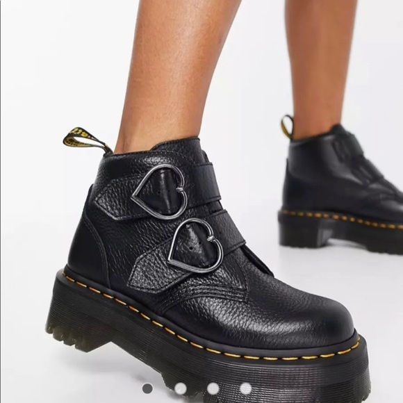 Dr MARTENS DEVON HEART LEATHERS PLATFORM BLACK BOOTS - Picture 15 of 16